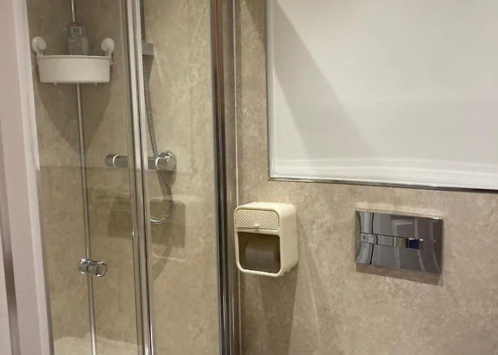 Gilmore Flat (adults Only) Edinburgh