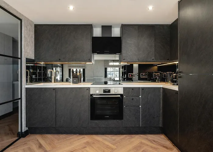 شقة Luxury Old Town Design With Fireplace *