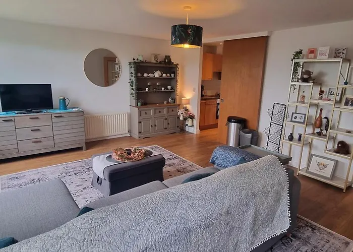 Thistle & Tide Apartment