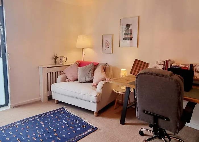 Thistle & Tide Apartment