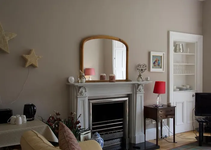 דירה Victorian With Car Parking In Driveway, Murrayfield