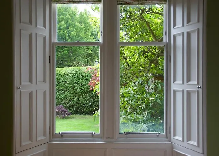 Victorian With Car Parking In Driveway, Murrayfield דירה