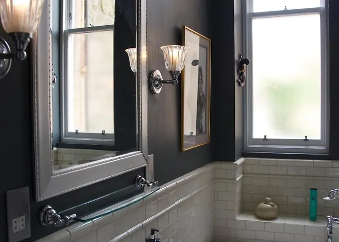 דירה Victorian With Car Parking In Driveway, Murrayfield אדינבורו