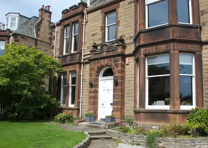 Apartment Victorian With Car Parking In Driveway, Murrayfield Edinburgh