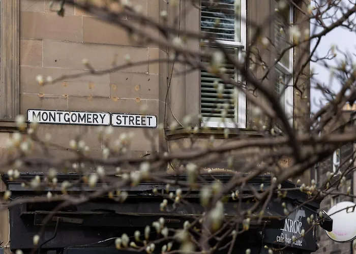 Bright 1 Bedroom Near Centre * Edinburgh