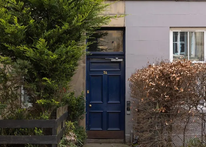 Bright 1 Bedroom Near Centre Edinburgh