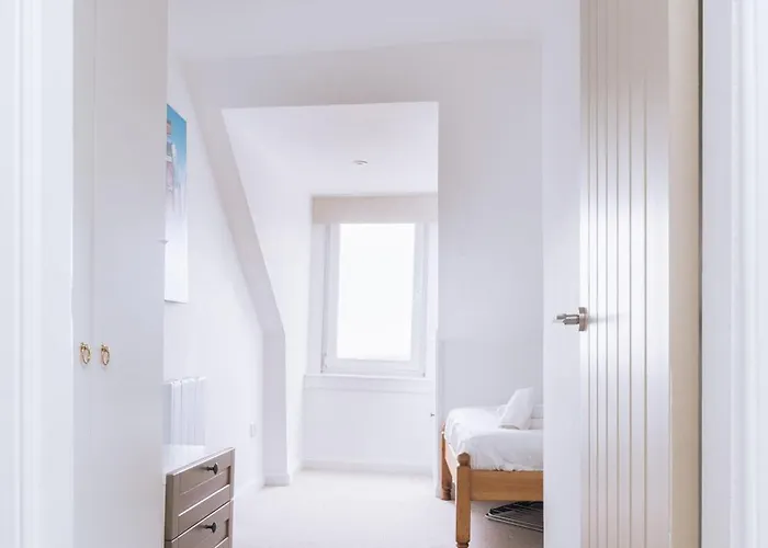 & Modern 2bd Flat - Daire Edinburgh