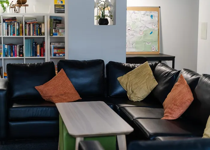 Destiny Student - Murano * אדינבורו