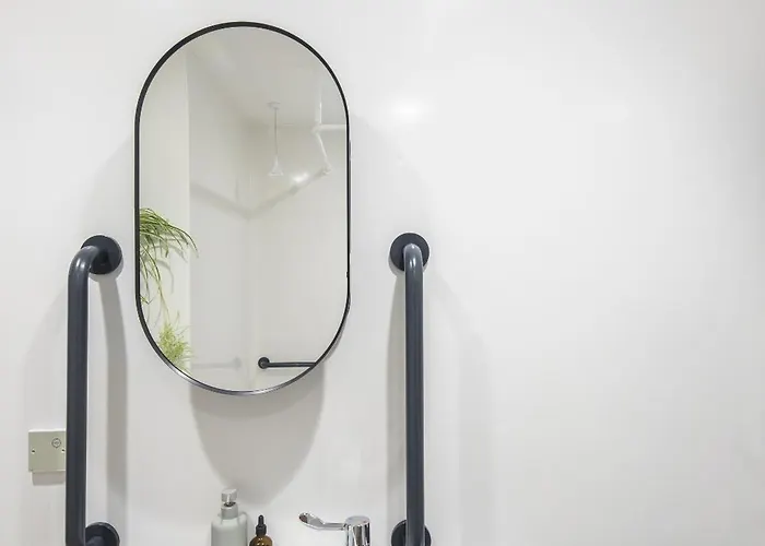 Modern With Kitchen & Ensuite In Апартаменты Эдинбург