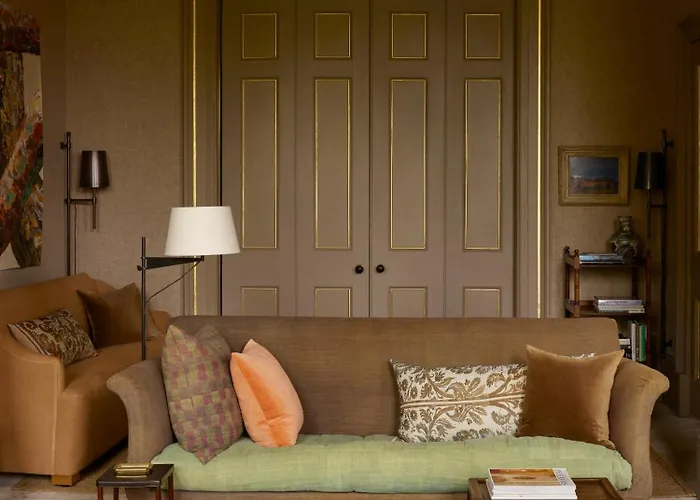 Holiday home Elegant Georgian Retreat With Views Of Arthurs Seat