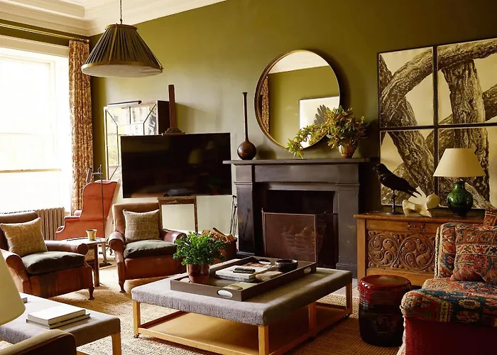 Elegant Georgian Retreat With Views Of Arthurs Seat *