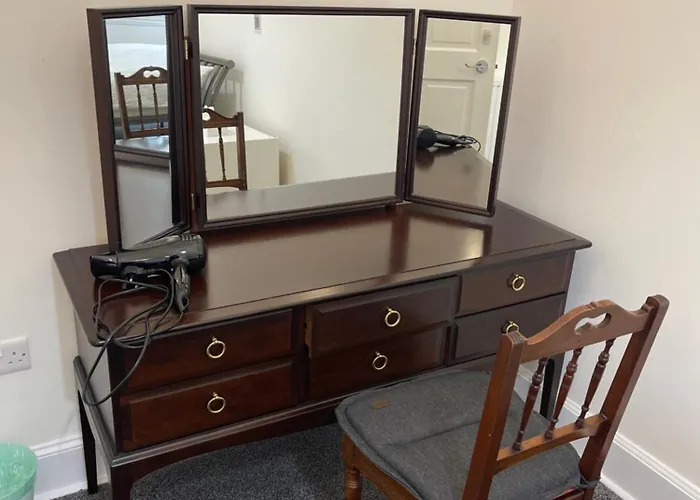 Entire Victorian House 2br - 4 Guests إدنبرة