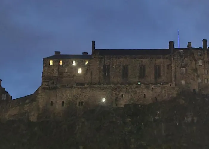 223 Websters Land - Stunning Castle View דירה *