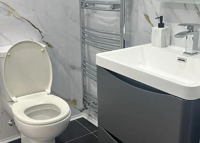 דירה Centre Ground Floor 3 Bedroom אדינבורו