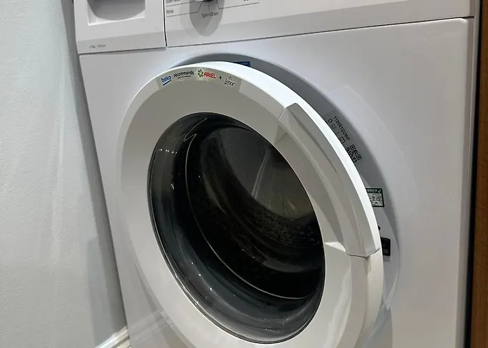 Centre Ground Floor 3 Bedroom אדינבורו