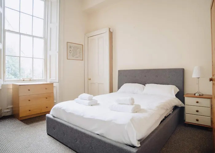 Traditional 2 Bedroom *