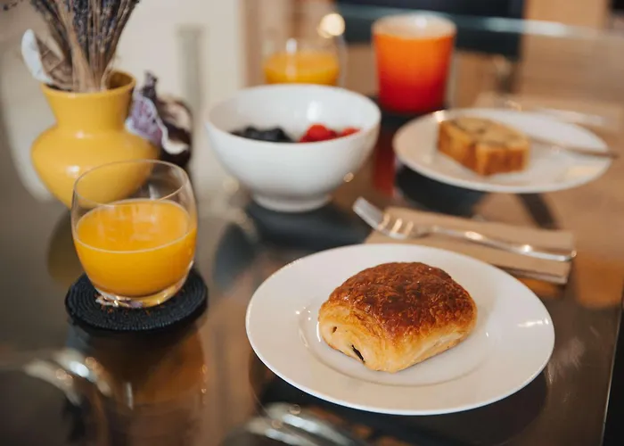 Traditional 2 Bedroom *