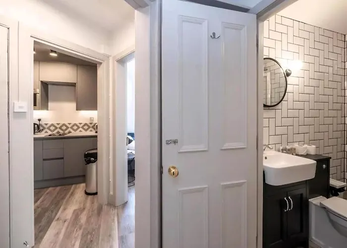 Apartamento Chic 1bd Flat - Wviews Of Castle! Edimburgo