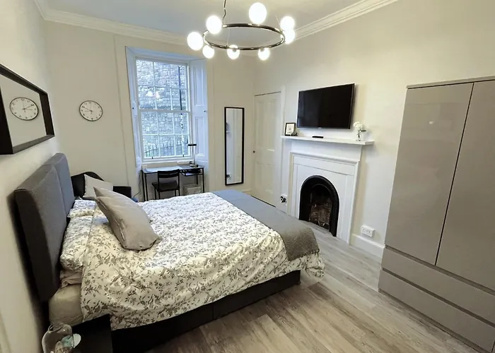 Apartamento Chic 1bd Flat - Wviews Of Castle!