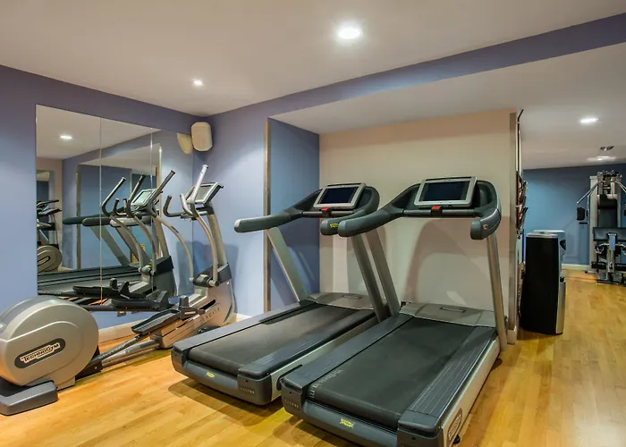 מלון Voco - Royal Terrace By Ihg 4*