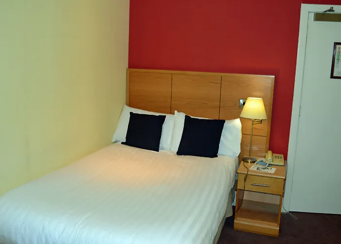 Western Kings Manor Отель Эдинбург