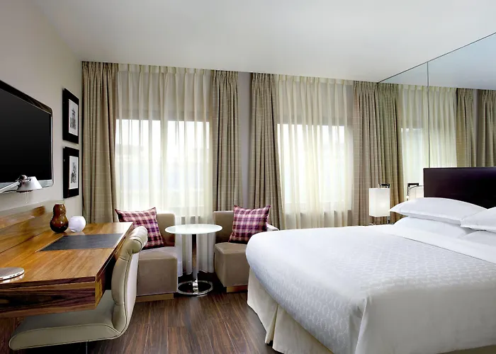 Sheraton Grand & 5*