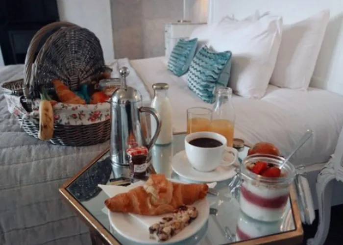 Hotell Grove House 4*