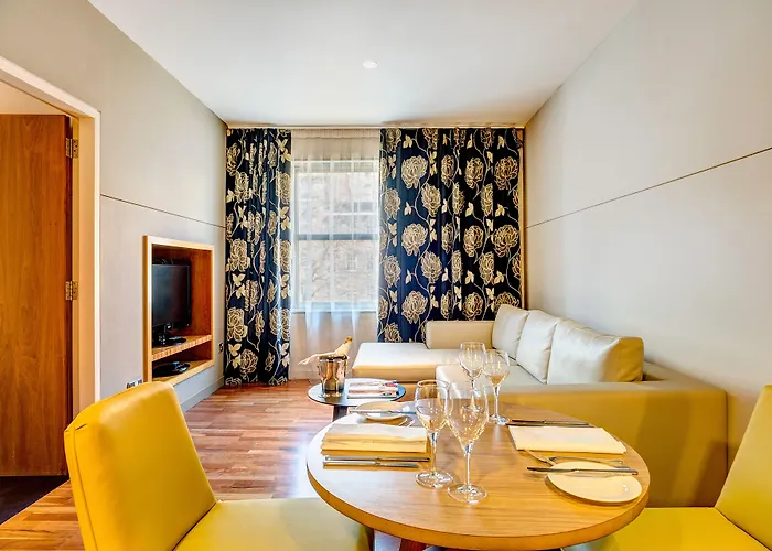 Apex Of Hotell 4*