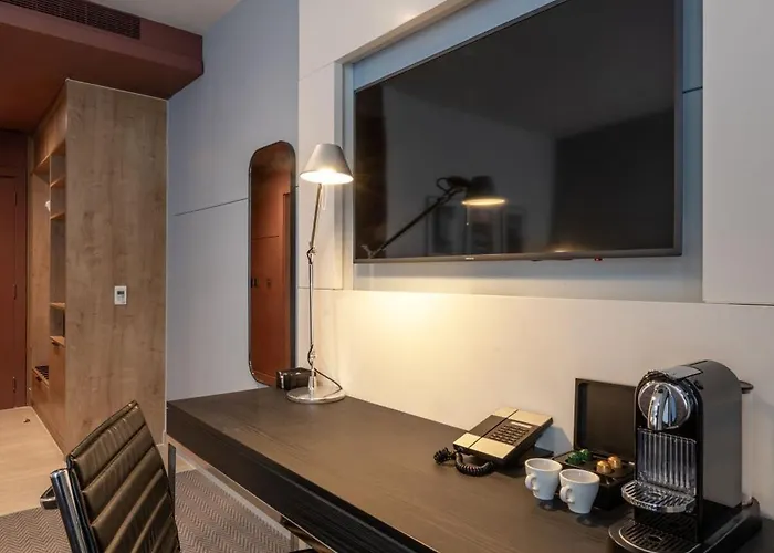 Apex Of Hotell 4*