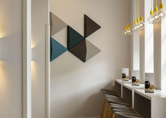 Express Centre By Ihg Hotel