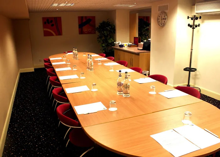 Hotel Express Centre By Ihg