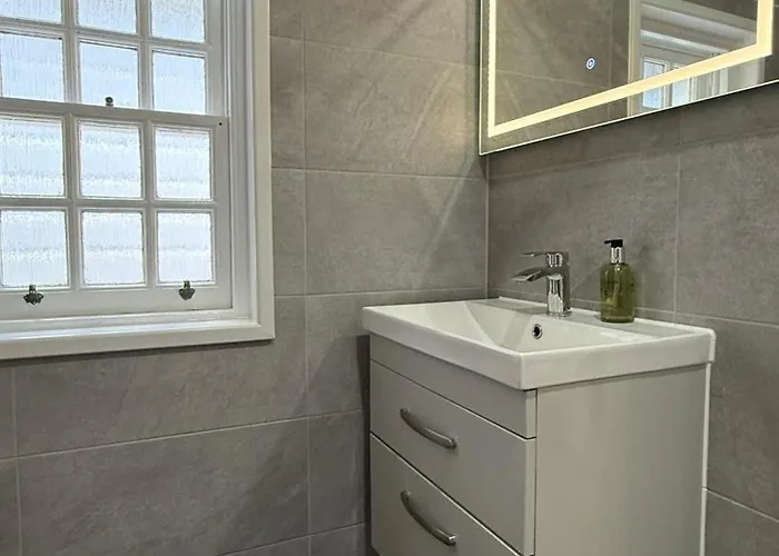 Armadillo Guest House- Adults Only Guest house