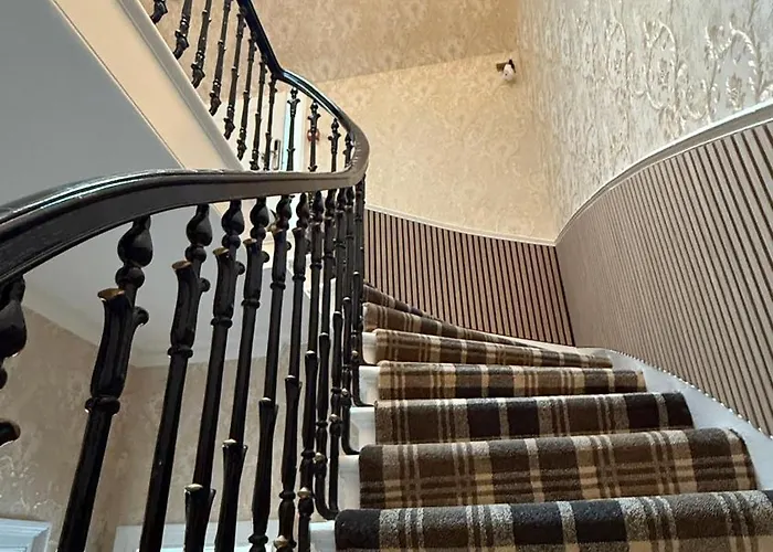 Armadillo Guest House- Adults Only * Edinburgh