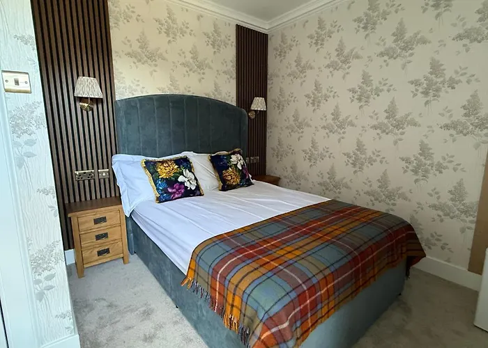 Armadillo Guest House- Adults Only