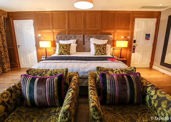 Tigerlily Hotel
