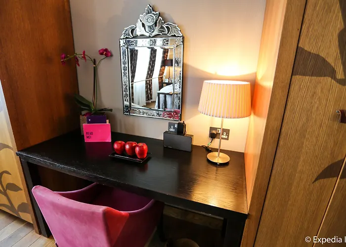 Hotel Tigerlily