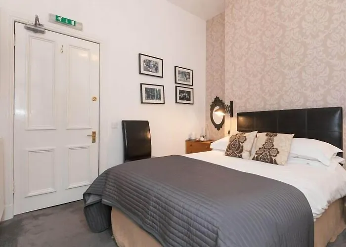 Guest house Fraoch House