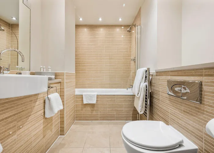 Princes Street Aparthotel Edinburgh