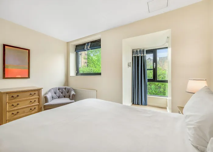 Princes Street Aparthotel Edinburgh