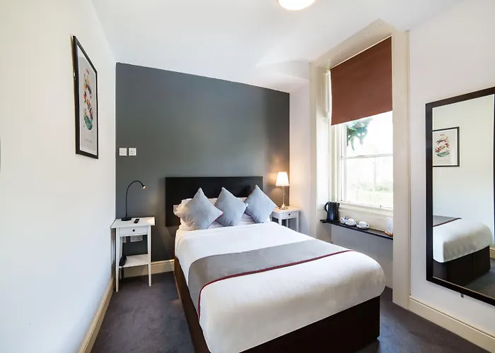 Victoria Park House Hostel Edinburgh