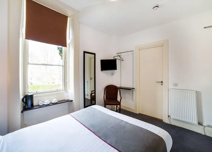 Victoria Park House *