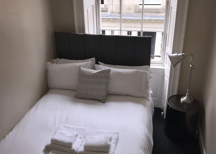 Edinburgh Central Rooms Гостевой дом 3*
