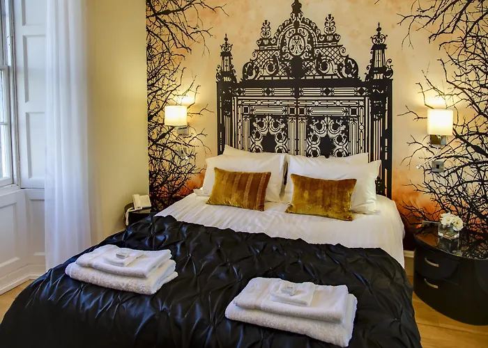 Clarendon Luxury