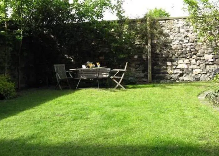 Six Brunton Place Oda ve Kahvaltı 5*