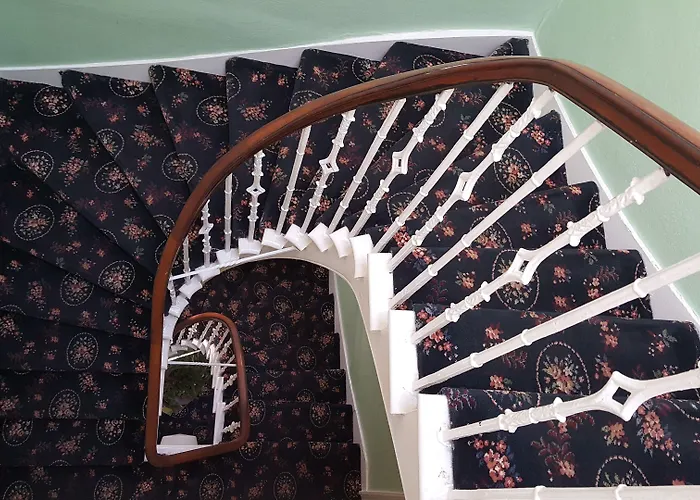 Blossom 3* Edinburgh