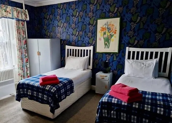 Eliza House 3*
