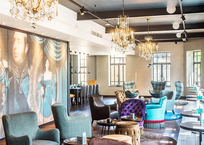 Отель One Edinburgh-princes