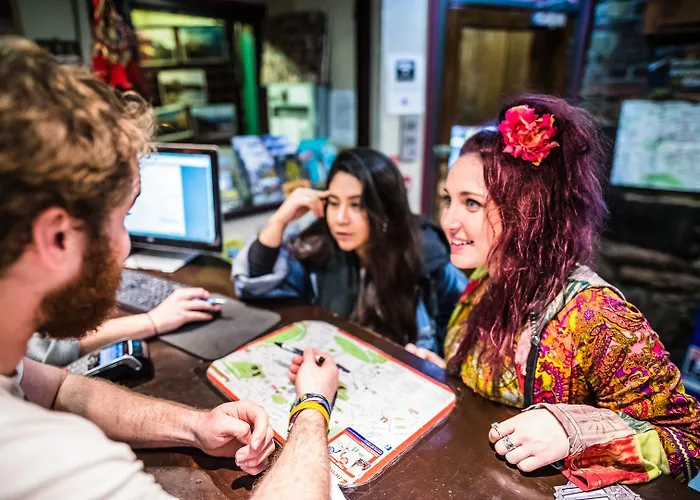 High Street - Over 18s Only, Backpackers Atmosphere (adults Only) *