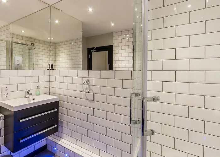 Albergue Code - The Loft, *