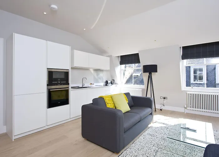 Destiny Scotland - Hill Street Edimburgo